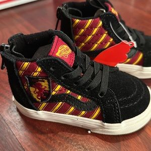 Vans x Harry Potter Sk8-Hi Zip Gryffindor High Top Sneaker Size 4.5 Toddler